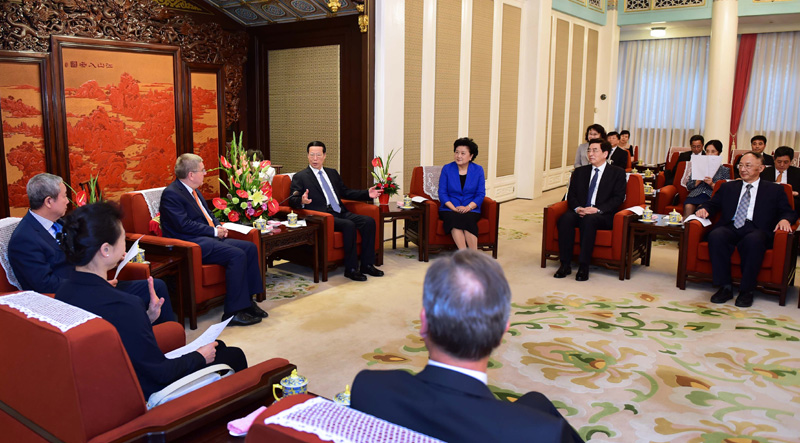 6月12日，中共中央政治局常委、國(guó)務(wù)院副總理張高麗在北京中南海紫光閣會(huì)見(jiàn)國(guó)際奧委會(huì)主席托馬斯·巴赫。